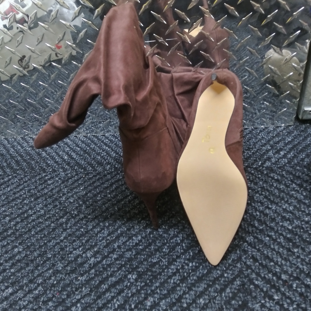 Brand New, Women's Boots